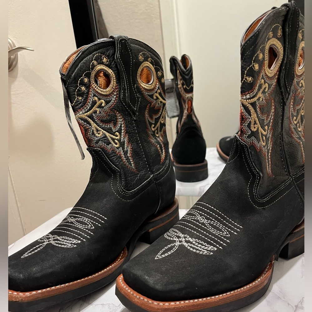 La Sierra Black Leather Cowboy Boots – Size 7 (Handmade in Mexico)